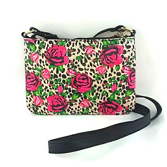 BETSEY JOHNSON ROSE FLORAL CROSSBODY WITH BONUS MINI HEART BAG - Picture 4 of 6